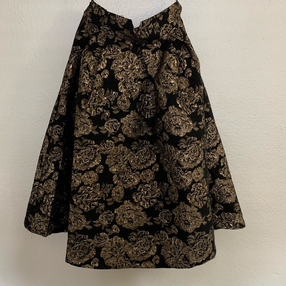 Pleated Mid Length Skirt